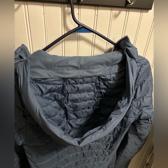 lululemon pack it down jacket - Picture 8 of 8